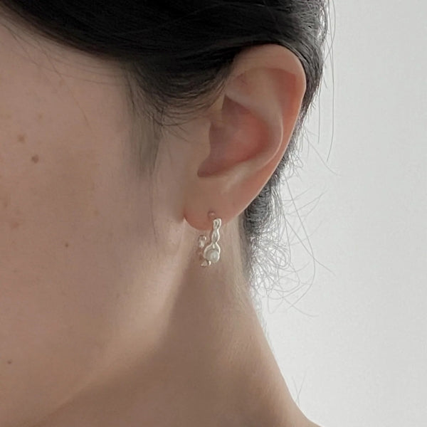 Droplet Silver with Pearl Earrings